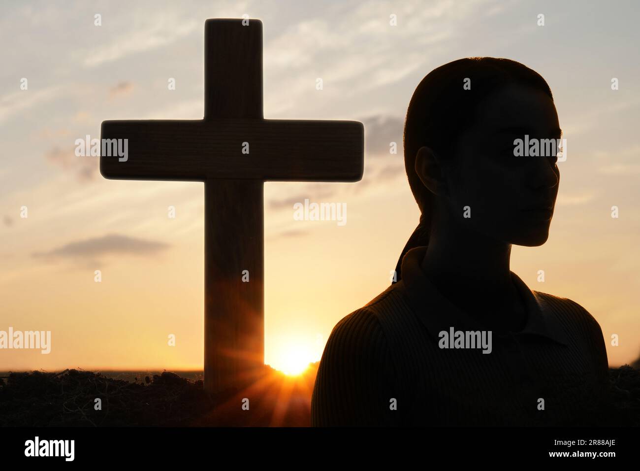 Atheismus. Silhouette der Frau, die sich bei Sonnenaufgang vom christlichen Kreuz abgewandt hat Stockfoto