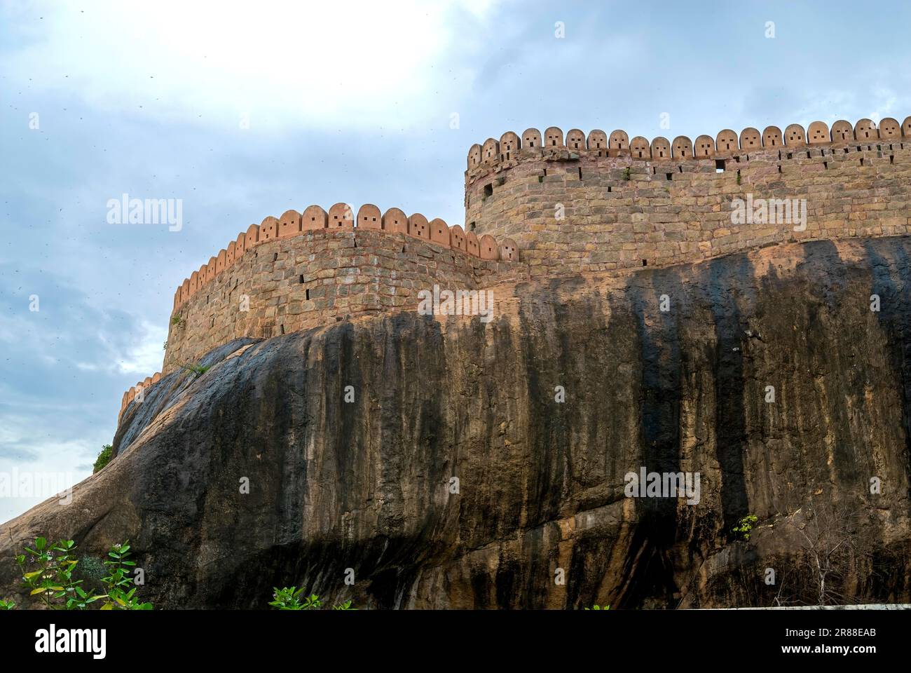 Das Tirumayam Thirumayam Fort ist eine Festung, die von Vijaya Raghunatha Sethupathi, dem Raja von Ramnad im Jahr 1687, Tamil Nadu, Südindien, errichtet wurde Stockfoto