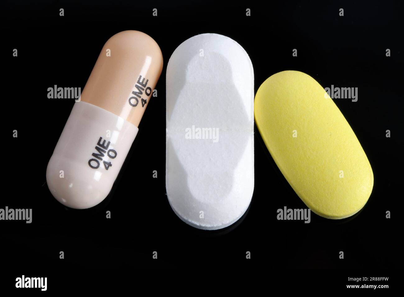 Tabletten OMEP, Clarithromycin, Metronidazol AL 400, Behandlung von Helicobacter pylori, befreit, Objekt Stockfoto