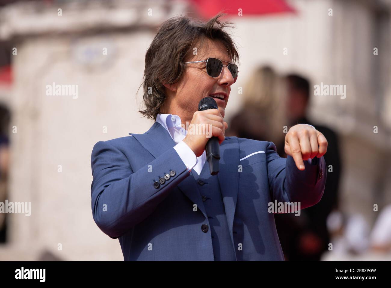 Tom Cruise besucht den roten Teppich bei der Global Premiere of Paramount Pictures' „Mission: Impossible - Dead Reckoning Part One“ an der Spanischen Treppe Stockfoto