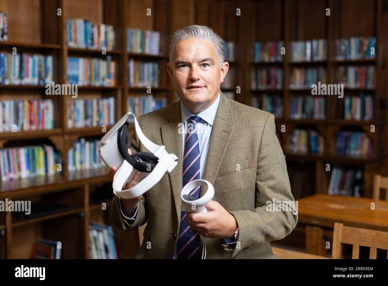 Tom Rogerson, Schulleiter an der Cottesmore School, akademische Internierungsvorbereitungsschule für Mädchen und Jungen an der Grenze von Surrey und Sussex, England, Großbritannien Stockfoto