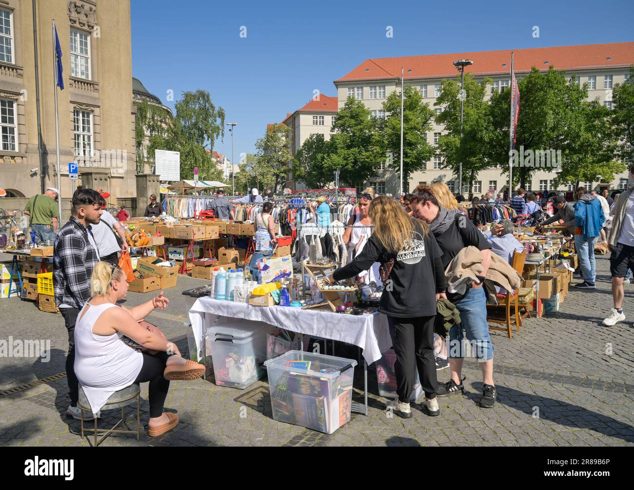 Flohmarkt, Rathaus Schöneberg, John-F.-Kennedy-Platz, Schöneberg ...