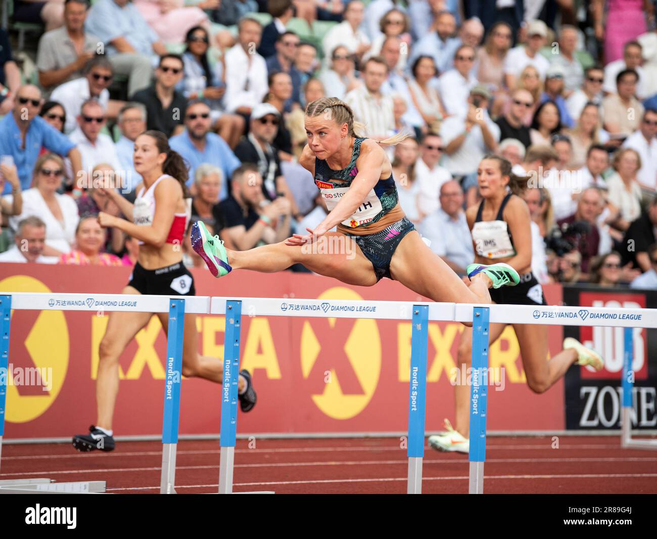 Andrea Rooth aus Norwegen nimmt an den nationalen 100m-Hürden der Frauen bei den Oslo Bislett Games Teil, Wanda Diamond League, Bislett Stadium, Oslo Norwegen Stockfoto