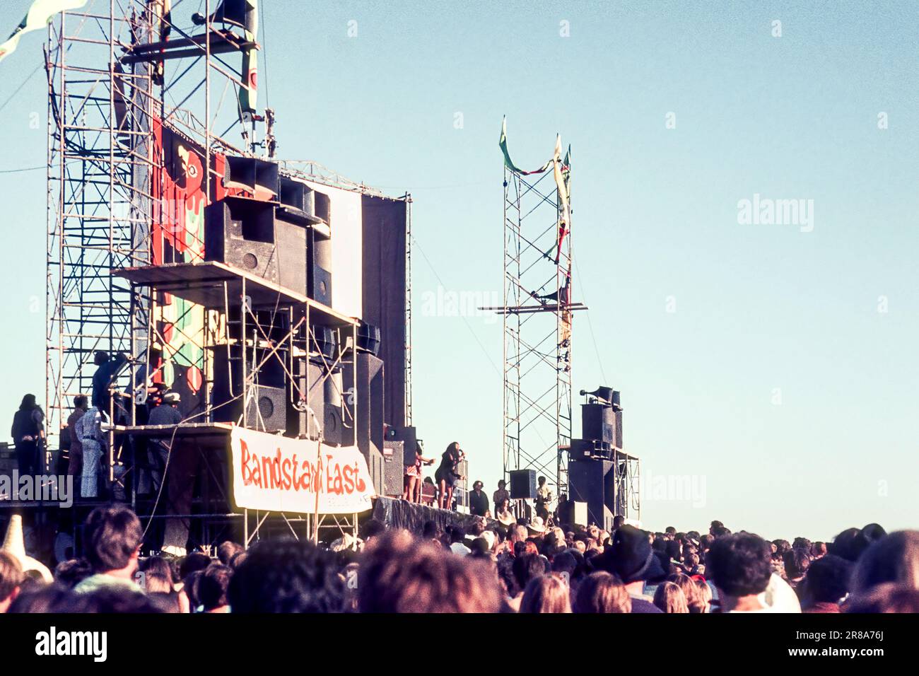 Tina Turner singt mit der Ike und Tina Turner Revue beim Seattle Pop