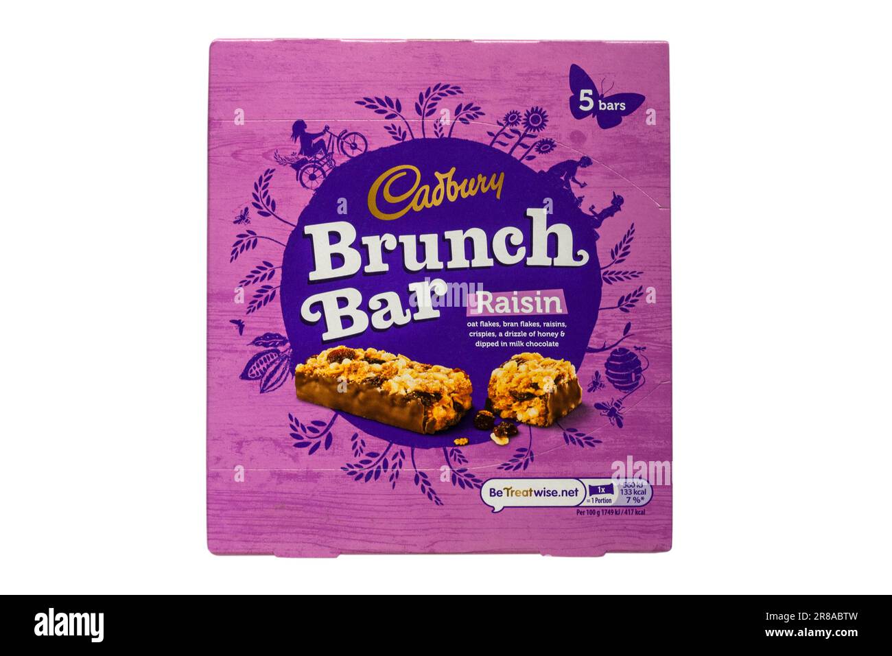 Box mit Cadbury Brunch Bar Raisin isoliert auf weißem Hintergrund Stockfoto