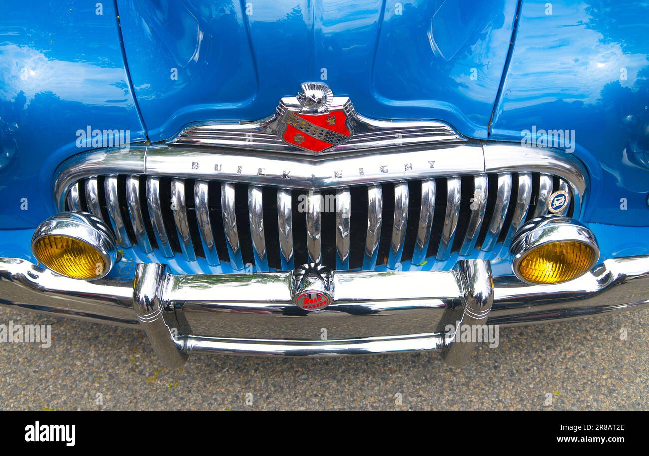 Pater's Day Auto Show - Hyannis, Massachusetts, Cape Cod - USA. Das vordere Ende und der Grill eines 1947 Buick Roadmaster Stockfoto
