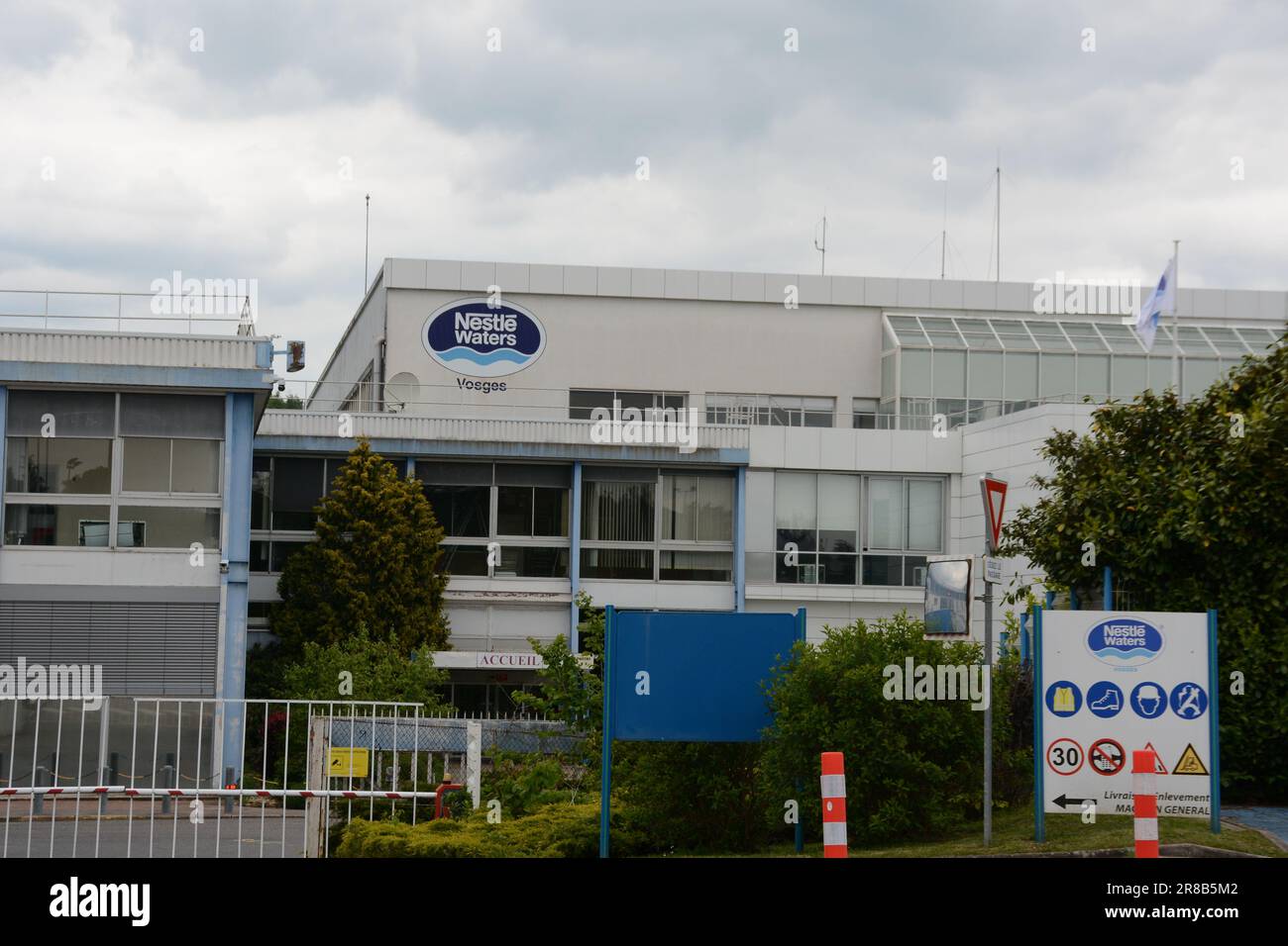 Fabrik Nestlé, Vittel, Vogesen, Frankreich Stockfoto