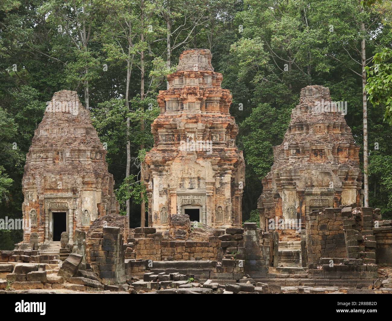 Preah Ko Tempel auf Roluos-Stätte, Provinz Siem Reap, Angkor's Temple Complex 1192 von der UNESCO zum Weltkulturerbe erklärt, erbaut 880, Kambodscha Stockfoto