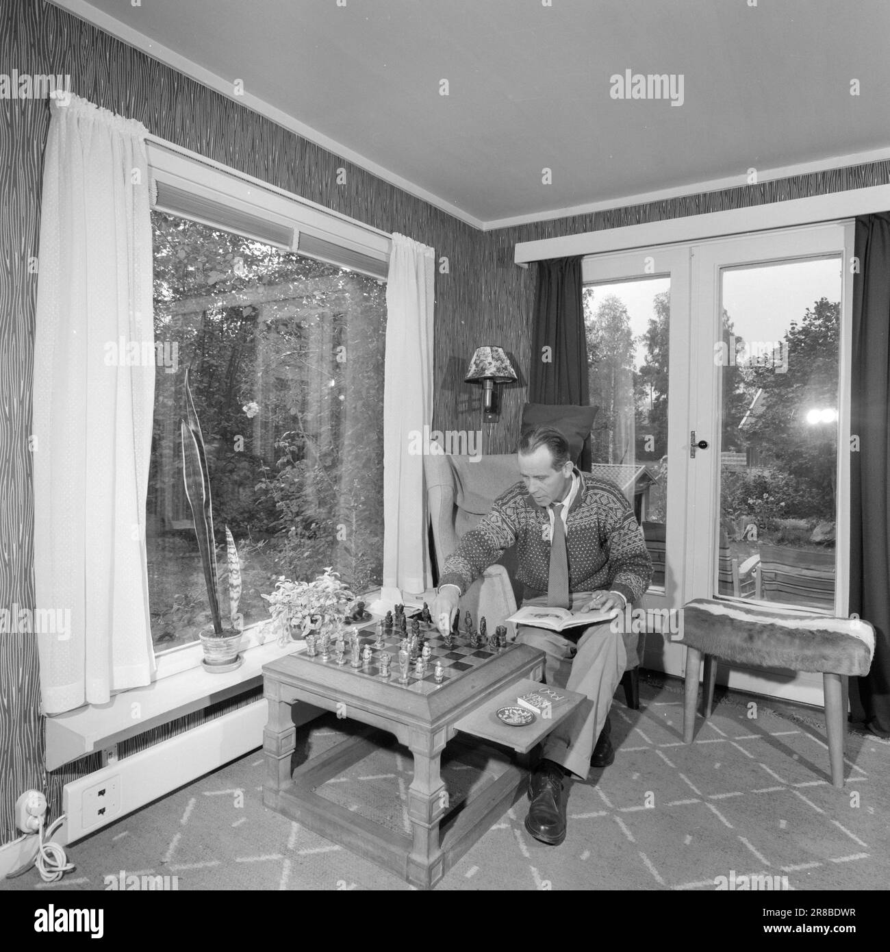 Tatsächlich 4281960 Skouen & Kone. Zu Hause mit Arne Skouen und