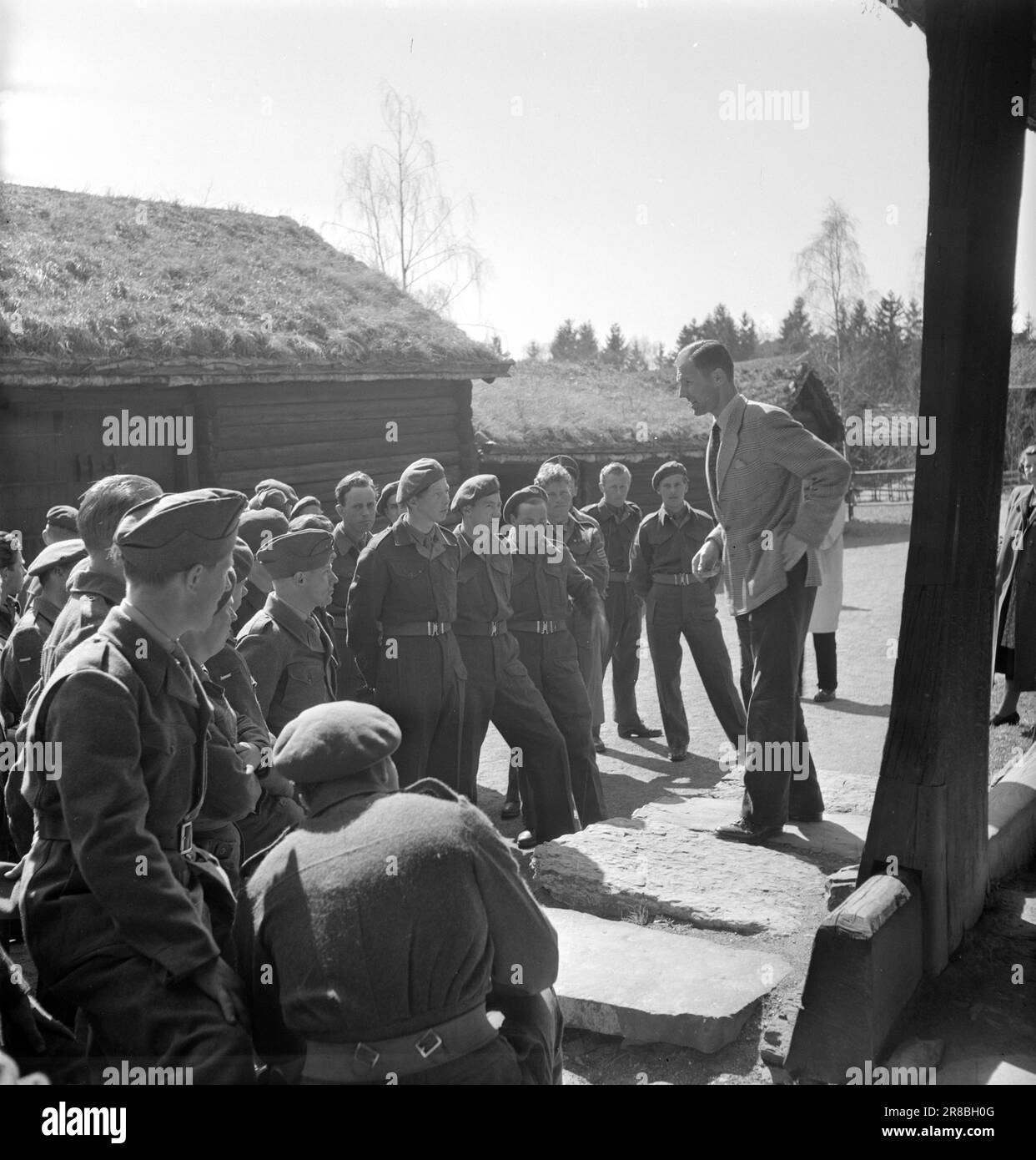 Aktuelle Zeit 101950 Nordnorwegen schaut auf OsloAt Ende April