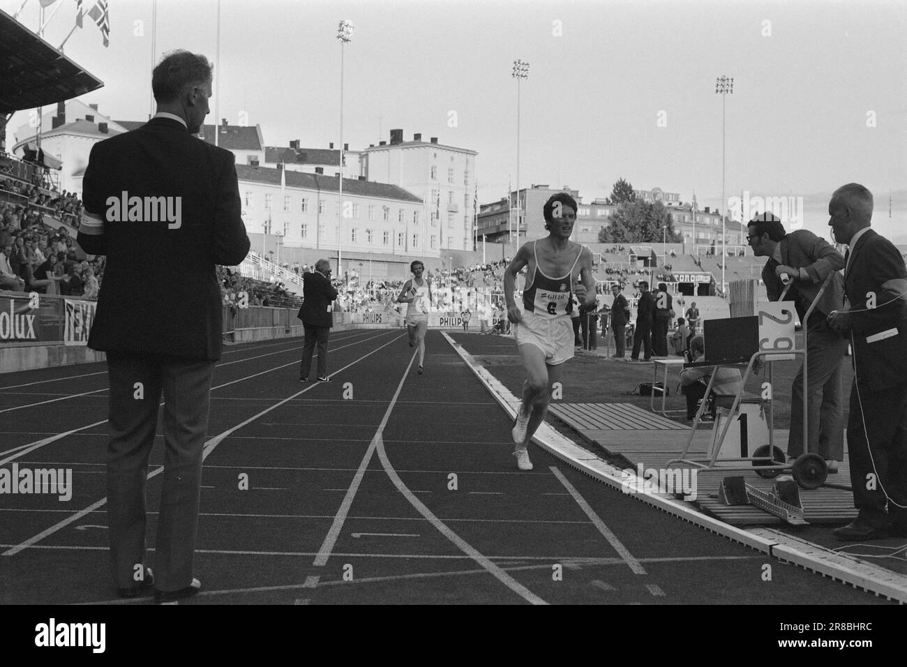 Aktuell 29 - 6 - 1974: Kleiner Bruder in der Welt EliteLittle Brother hat Big Brother für immer distanziert. Arne Kvalheim muss in der Schlange stehen. Knut Kvalheim gehört nach 13.20.4 während der Top Games in Helsinki vor ein paar Wochen zur entschieden Weltelite in 5000 Metern Höhe. Bis heute hält er drei norwegische Rekorde, 3.000 Meter Steeplechase und flach und 5.000 Meter. Knut Kvalheim - mit seinen drei norwegischen Rekorden - muss sich in knapp zwei Monaten während der EG in Rom in der Favoritengruppe wiederfinden. Foto: Jo Grim Gullvåg / Aktuell / NTB ***FOTO NICHT ABGEBILDET*** Stockfoto