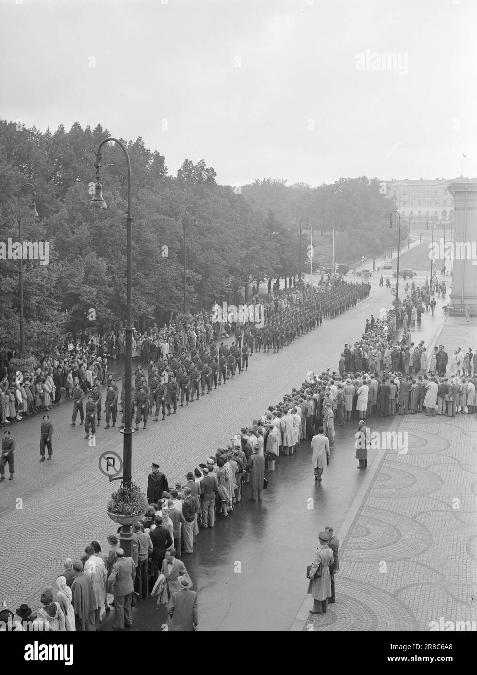 Tatsächlich 5-1947: Die deutsche Brigade die 471. Norwegische Brigade ist in Deutschland fest etabliert. Es ist das erste Mal in jüngster Zeit, dass normale norwegische Streitkräfte als Besatzungstruppen entsandt werden. Nicht weniger als 4.000 jungen Norwegern wurde die schwierige, aber interessante Aufgabe übertragen, Norwegen als Besatzungsmacht im besiegten Deutschland zu vertreten. Die Norweger haben einen Teil der britischen Zone ganz für sich allein. Man spricht von der norwegischen Gegend. Es befindet sich im Hartz, ca. 20 km südlich von Hamburg, und umfasst ca. 5000 km2 km. Foto: Kjell Lynau / Aktuell / NTB ***FOTO Stockfoto