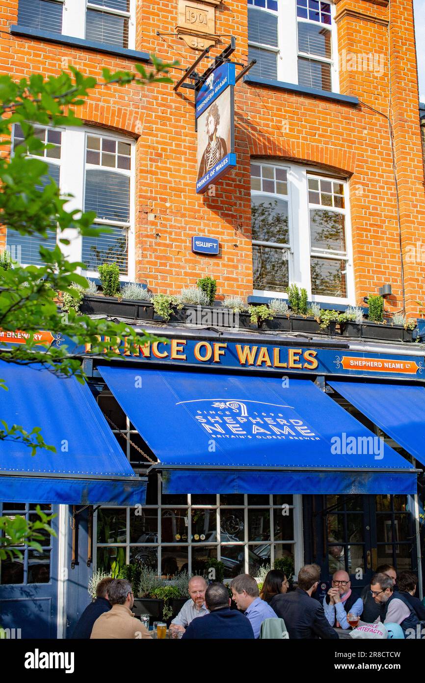 The Prince of Wales Pub, Cleaver Square, Kennington, London, UK Stockfoto