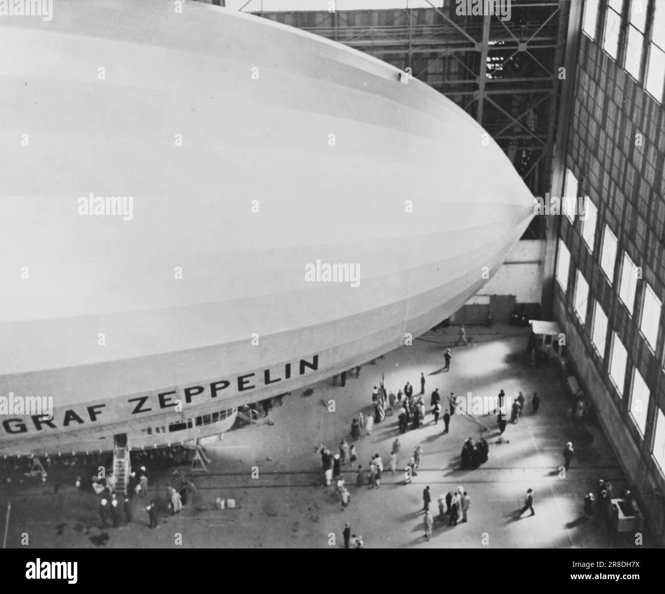 Graf Zeppelin in einem Luftschiff-Hangar, Deutschland Stockfoto