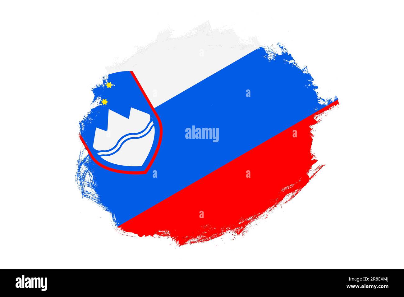 Abgerundeter, fleckiger Strichpinsel, strukturierte Nationalflagge Sloweniens auf weißem Hintergrund Stockfoto