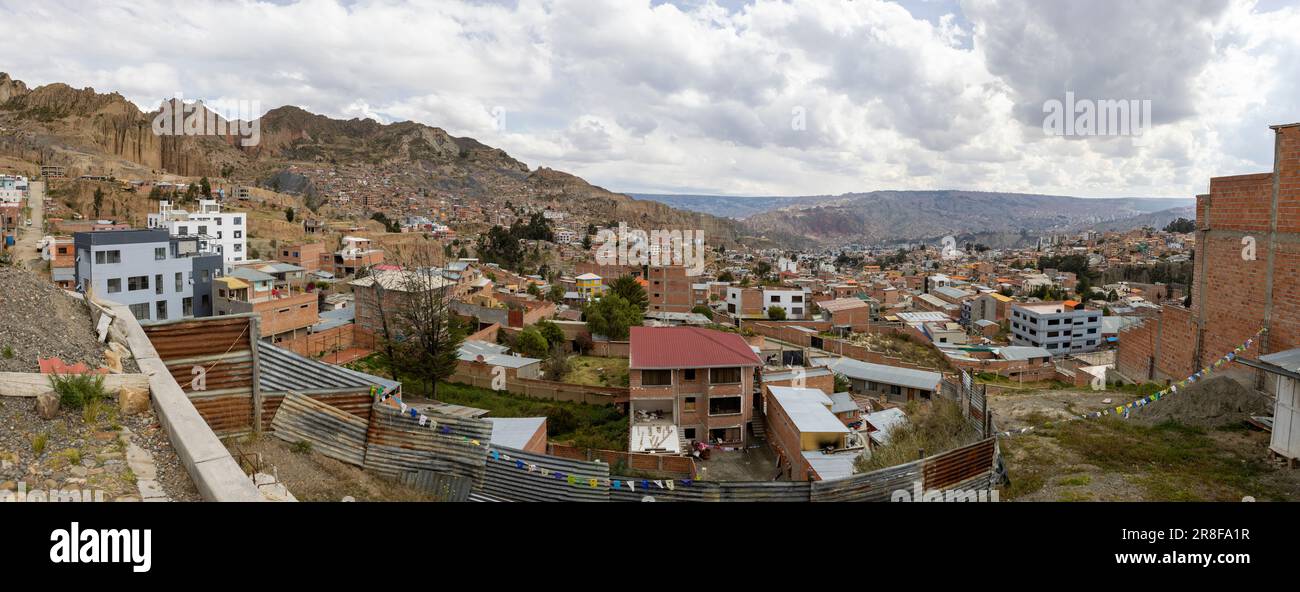 Überlandreisen in Bolivien, Südamerika: Erkundung der bergigen Außenbezirke der am höchsten gelegenen Verwaltungshauptstadt der Welt: La Paz Stockfoto