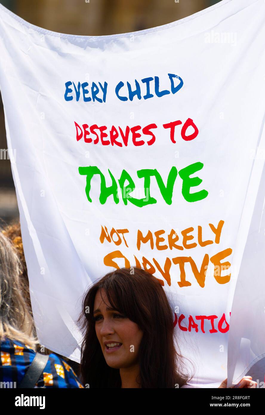 London, Großbritannien. 21. Juni 2023. SENDReform protestiert auf dem Parlamentsplatz gegen eine Reform der Regelung für besondere pädagogische Bedürfnisse in Schulen, um Kindern mit besonderen pädagogischen Bedürfnissen eine faire und gleiche Chance auf Zugang zu Bildung zu geben Stockfoto