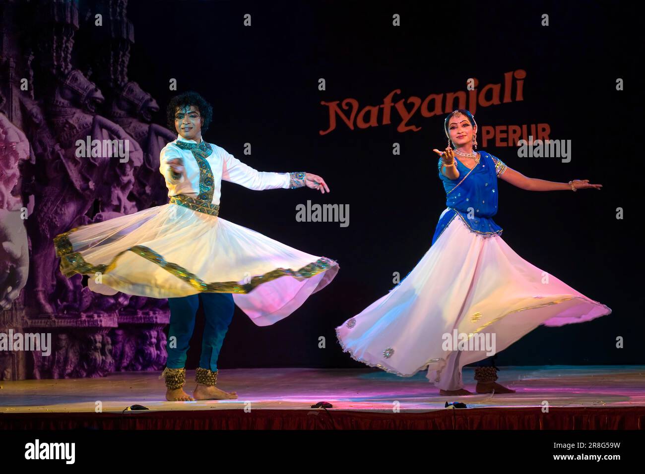 Kathak-Tanz im Natiyanjali-Festival im Perur-Tempel, Tamil Nadu, Indien Stockfoto