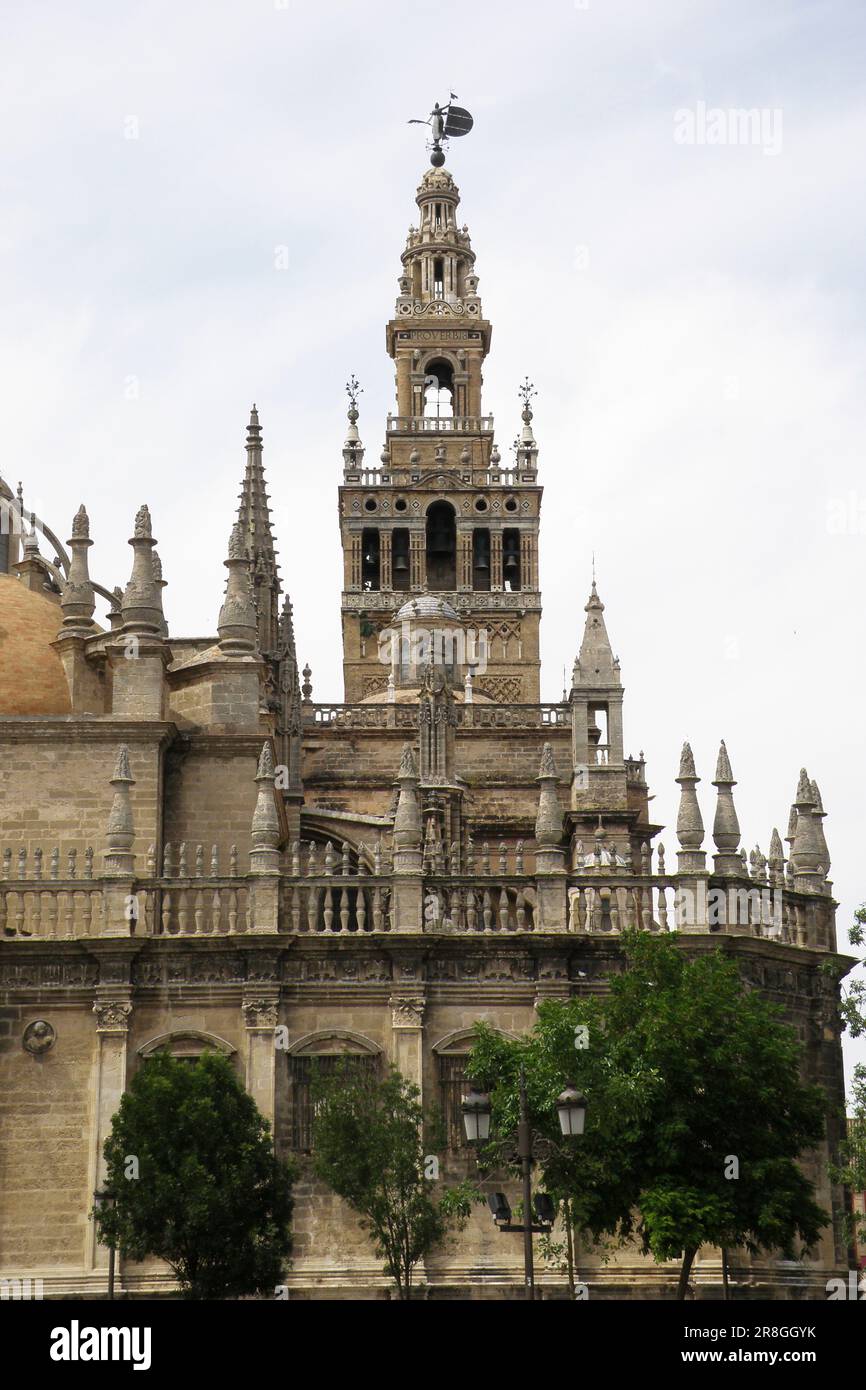Catedral De Santa Maria De La Sede und Giralda, Sevilla, Spanien Stockfoto