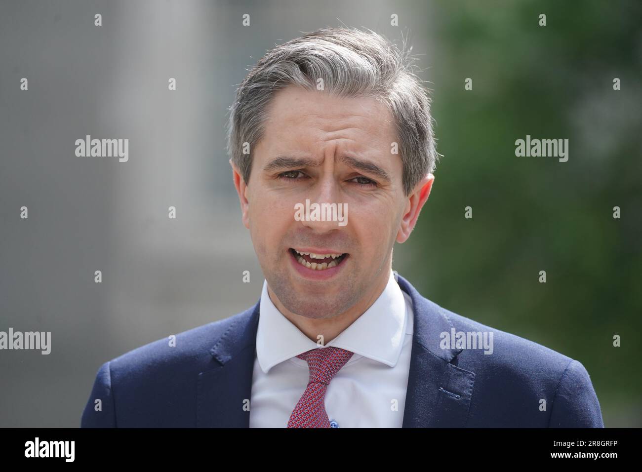 Simon Harris, Minister für Weiterbildung und höhere Bildung, auf einer Pressekonferenz in Regierungsgebäuden in Dublin, um Pläne zur Erhöhung der Zahl der Hochschulplätze in den Bereichen Veterinärmedizin und Gesundheitswesen zu skizzieren. Bilddatum: Mittwoch, 21. Juni 2023. Sehen Sie Pa Story IRISH HigherEducation. Stockfoto