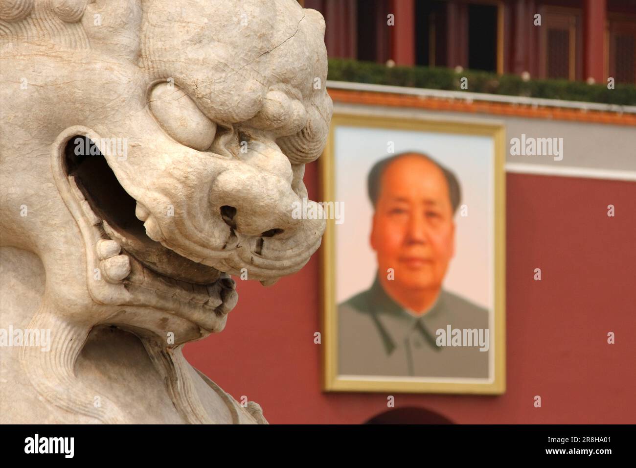 Eintritt in die Verbotene Stadt mit dem Porträt von Mao Tse-tung. Peking. China Stockfoto