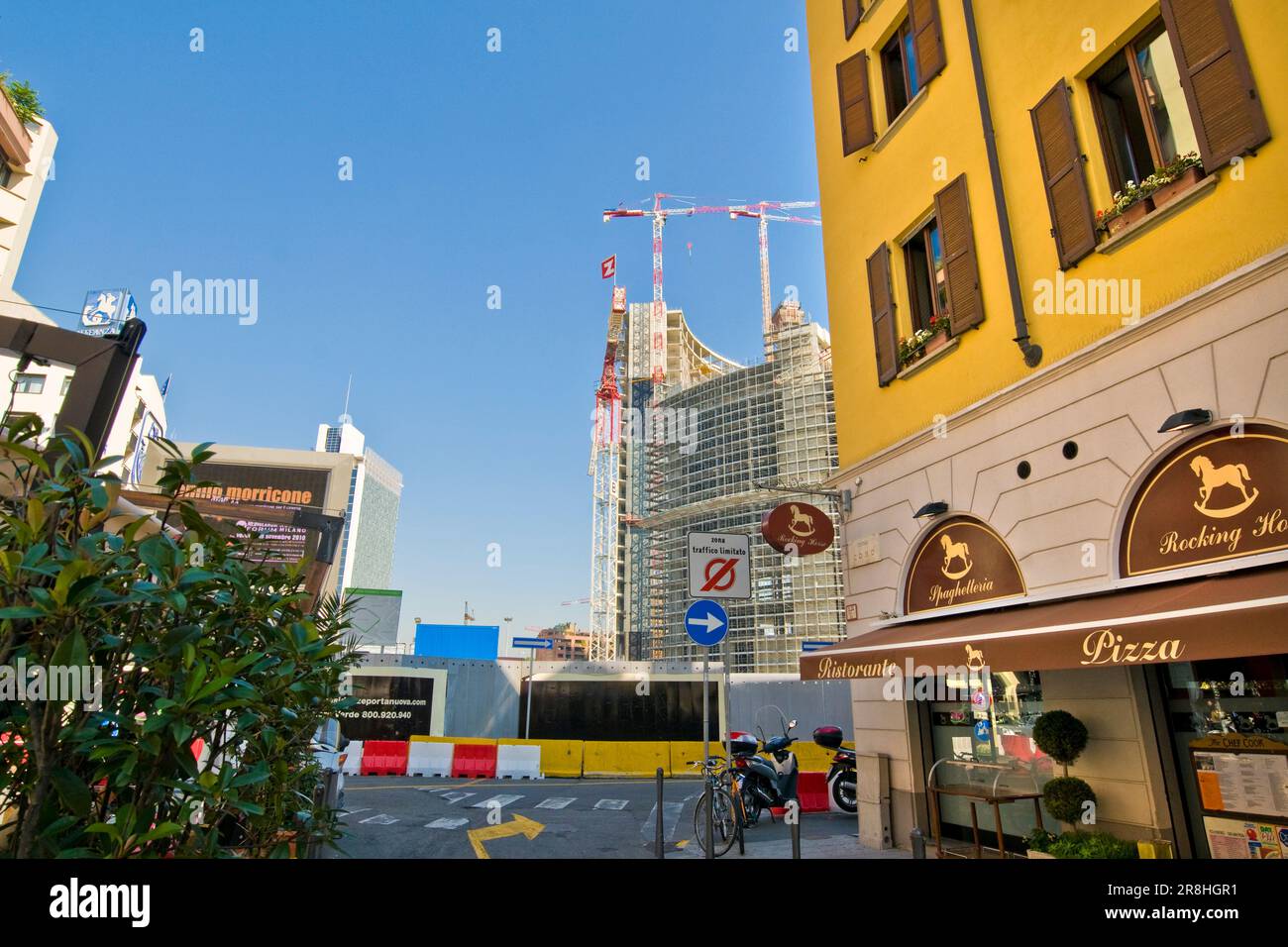 Blick Vom Corso Como. In Der Nähe Der Porta Garibaldi Sind Arbeiten Im Gange. Mailand. Italien Stockfoto