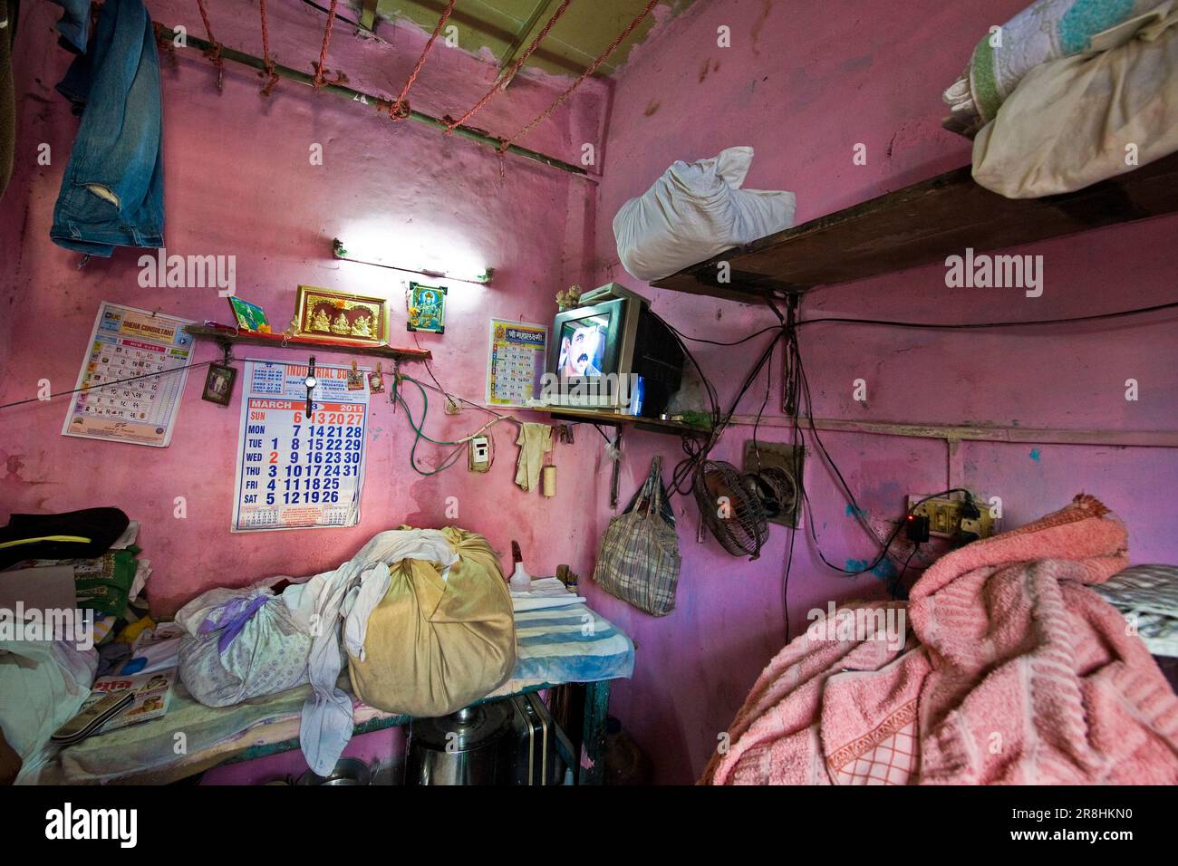 Haus im Slum bei Colaba. Mumbai. Indien Stockfoto