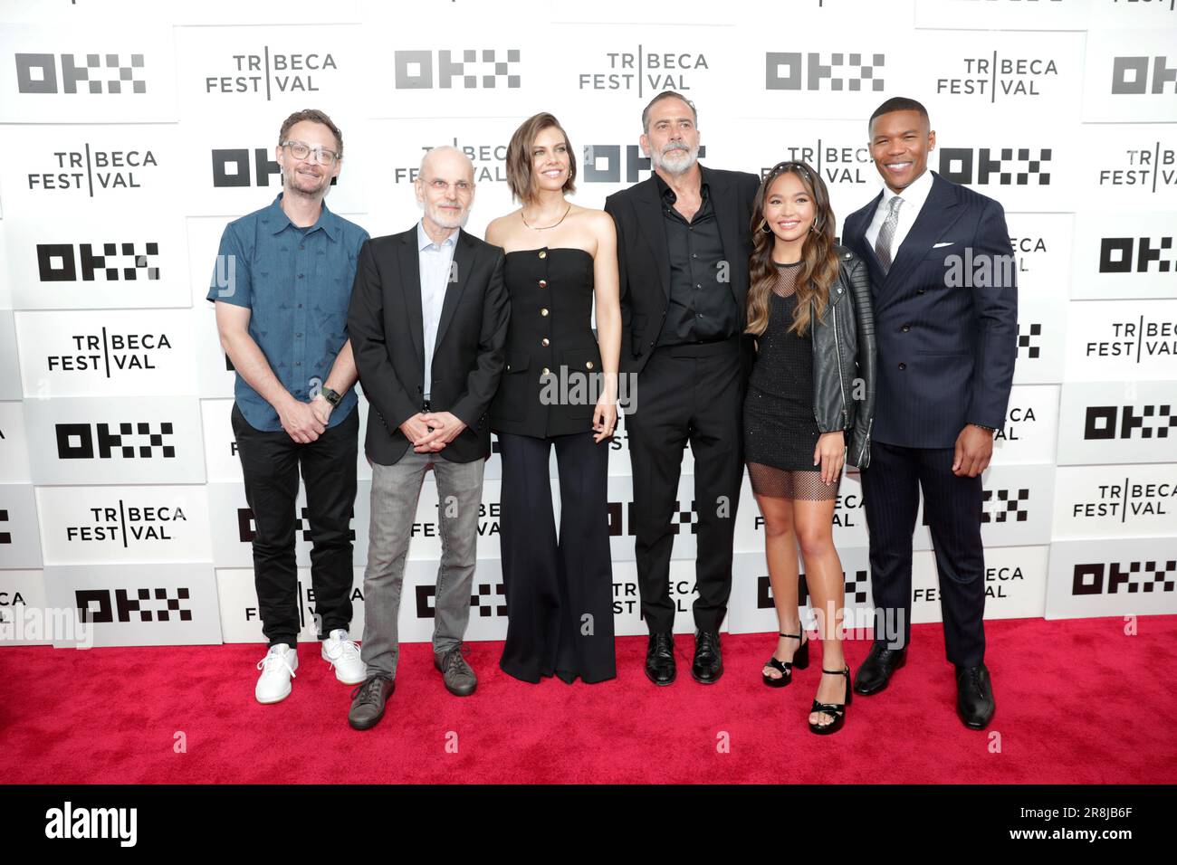 NY, USA. 13. Juni 2023. New York, USA, 13. Juni 2023 - Dan McDermott, Zelijko Ivanek, Lauren Cohan, Jeffrey Dean Morgan, Mahina Napoleon und Gaius Charles besuchen The Walking Dead: Dead City Premiere während des 2023 Tribeca Festivals auf der BMCC Tribeca PAC am 13. Juni 2023 in New York City.Foto: Giada Papini Rampelotto/EuropaNewswire (Kreditbild: © Luiz Rampelotto/ZUMA Press Wire) NUR REDAKTIONELLE VERWENDUNG! Nicht für den kommerziellen GEBRAUCH! Stockfoto
