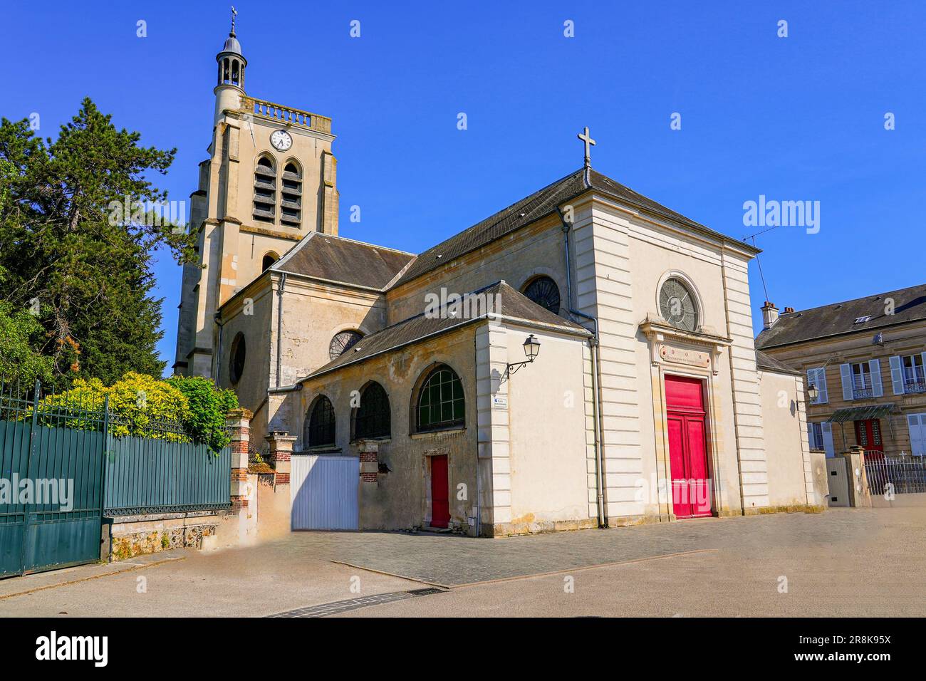 Kirche Saint Georges und Saint Louis in Crécy la Chapelle, einem Dorf des französischen Departements seine et Marne in der Region Paris, oft mit dem Spitznamen „Li Stockfoto