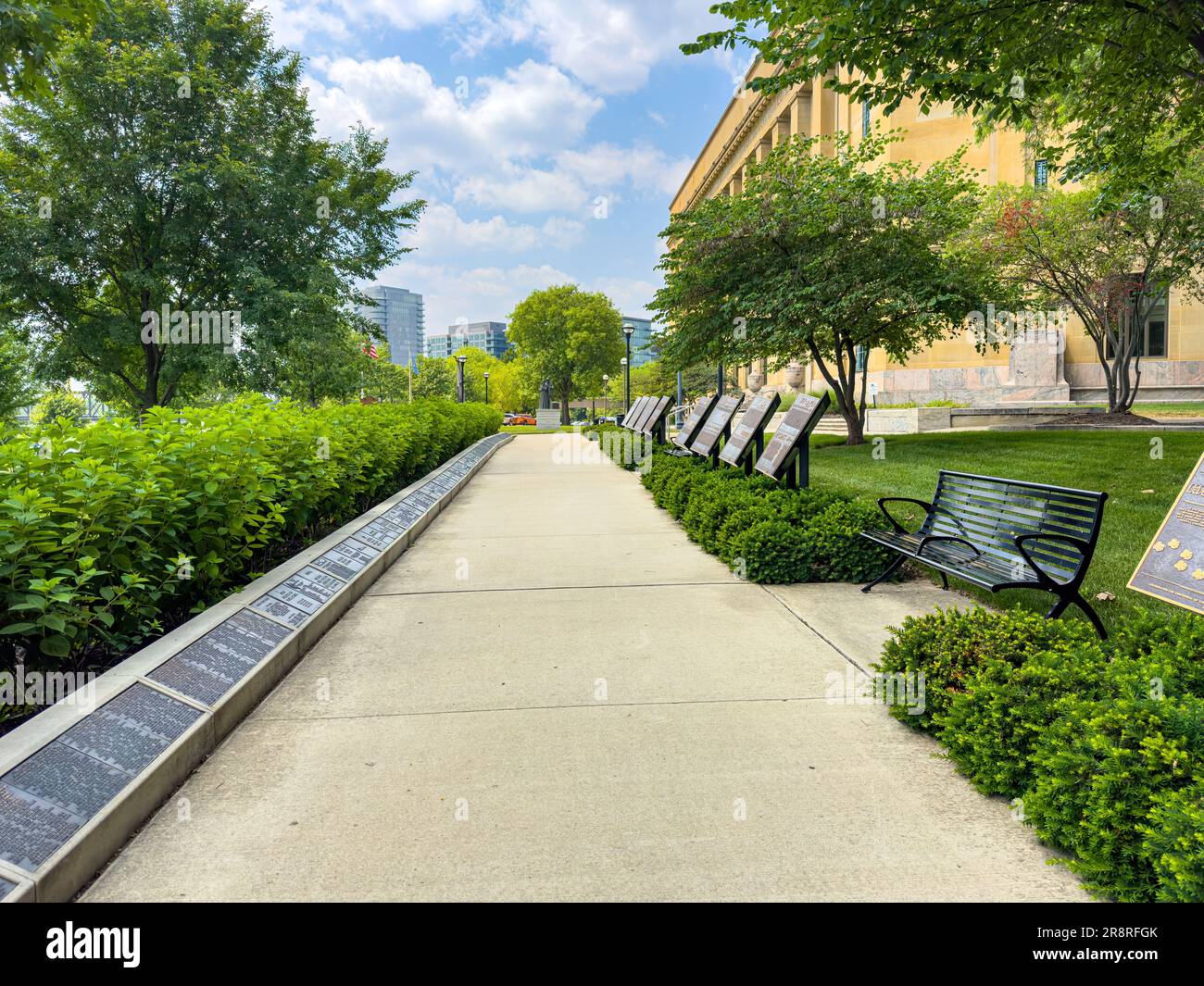 Denkmal im Battelle Riverfront Park in Columbus - COLUMBUS, USA - 08. JUNI 2023 Stockfoto