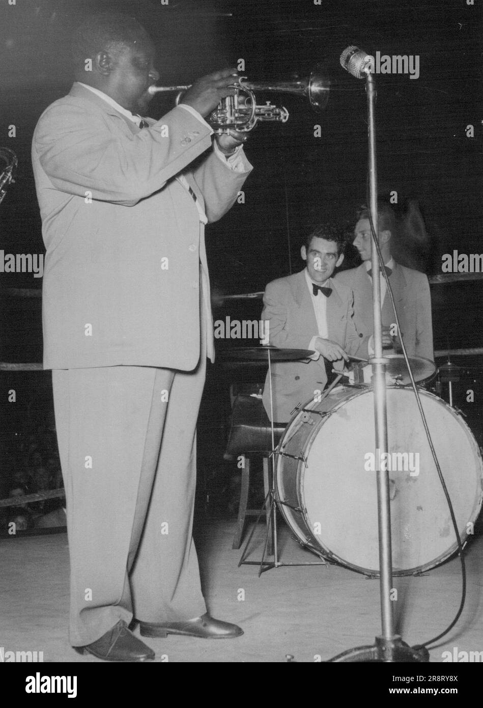 Rex Stewart bei ***** Gala mit Jack Brokenshas Band. 15. November 1949. Stockfoto