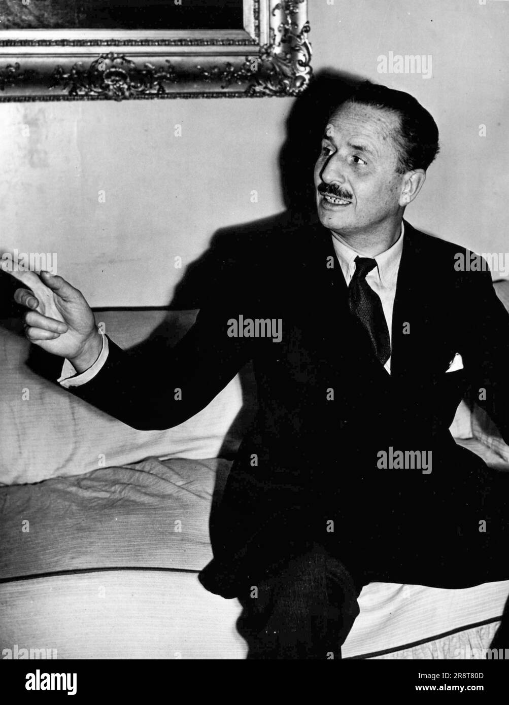 Mosley Spricht. Oratorium ist wie Leichtathletik, weißt du, mit seinen angespannten Positionen. Und das ist natürlich das ganze politische Geschäft. 19. März 1948. (Foto von der Bildpresse). Stockfoto