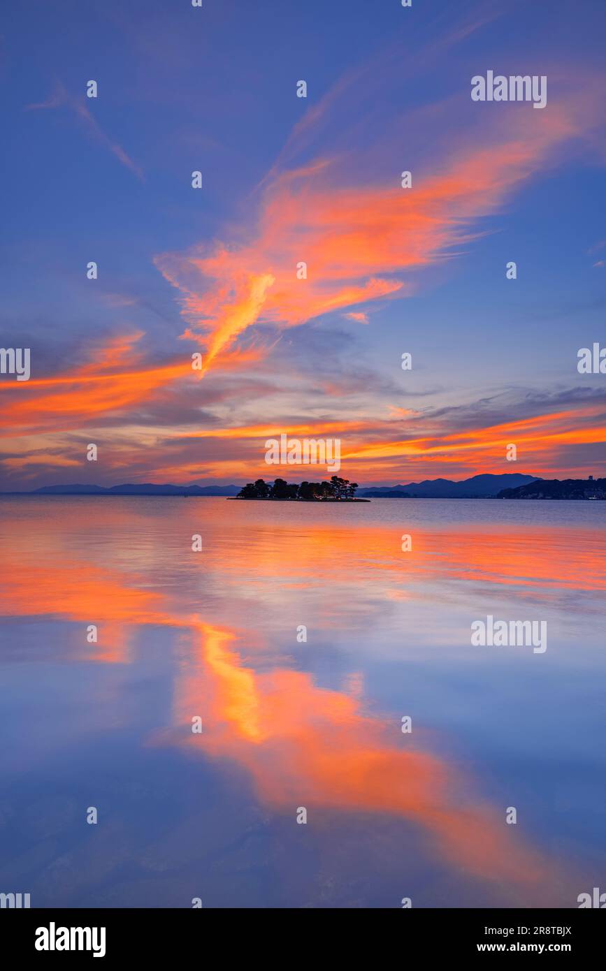 Abendlicher Blick auf den Shinji-See Stockfoto