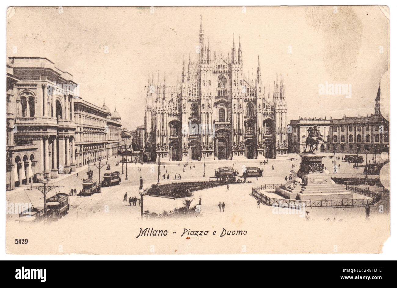 Italien, Mailand - ca. 1908: Vintage-Postkarte gedruckt 1908, Deutschland. Retro-Bild der Piazza del Duomo in Mailand Stockfoto