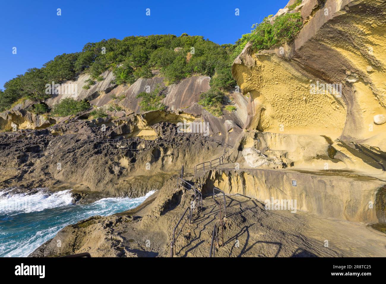 Onike Castle und blauer Himmel Stockfoto