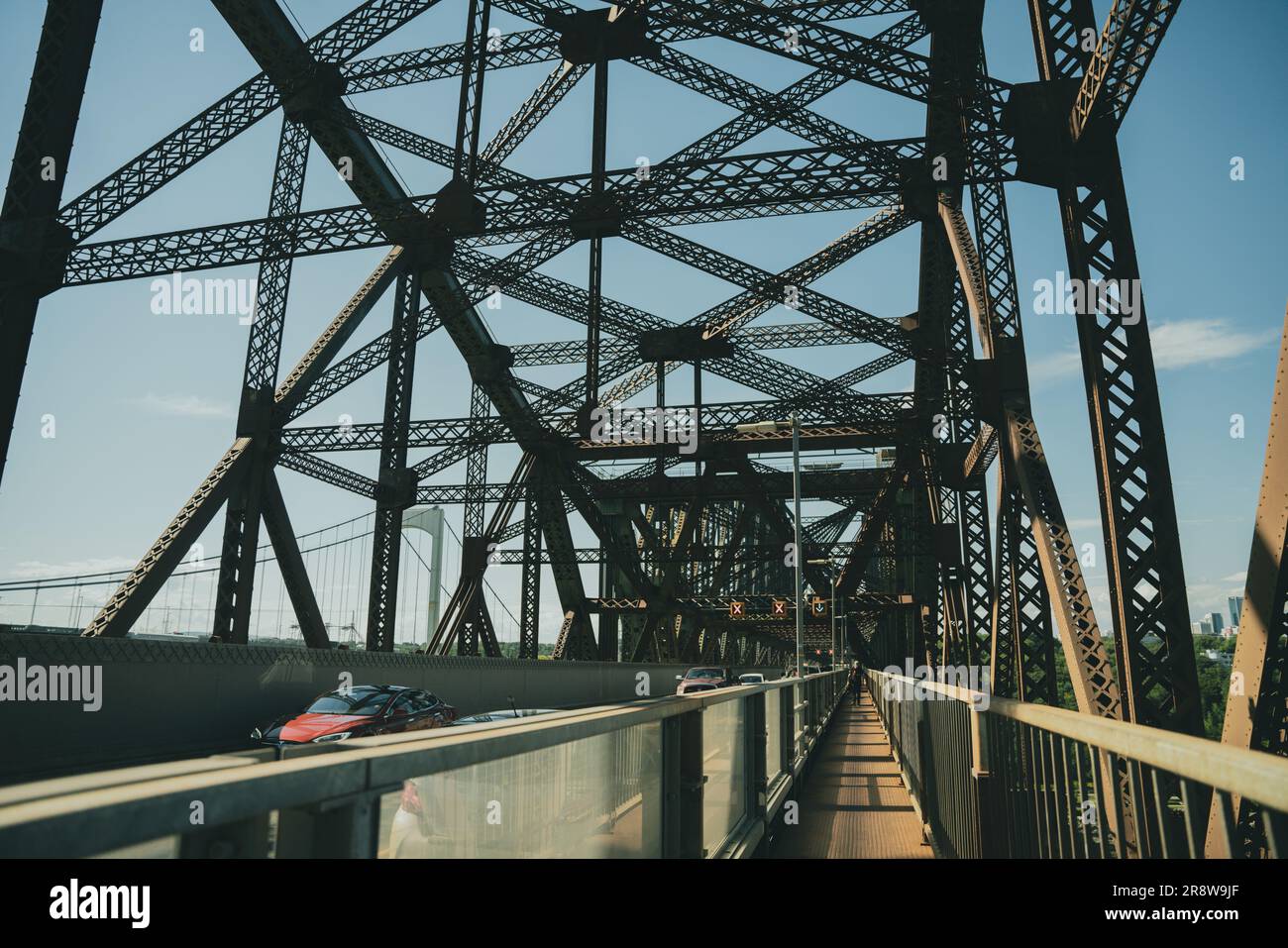 Kragarmbrücke in Quebec - okt. 2022. Hochwertiges Foto Stockfoto