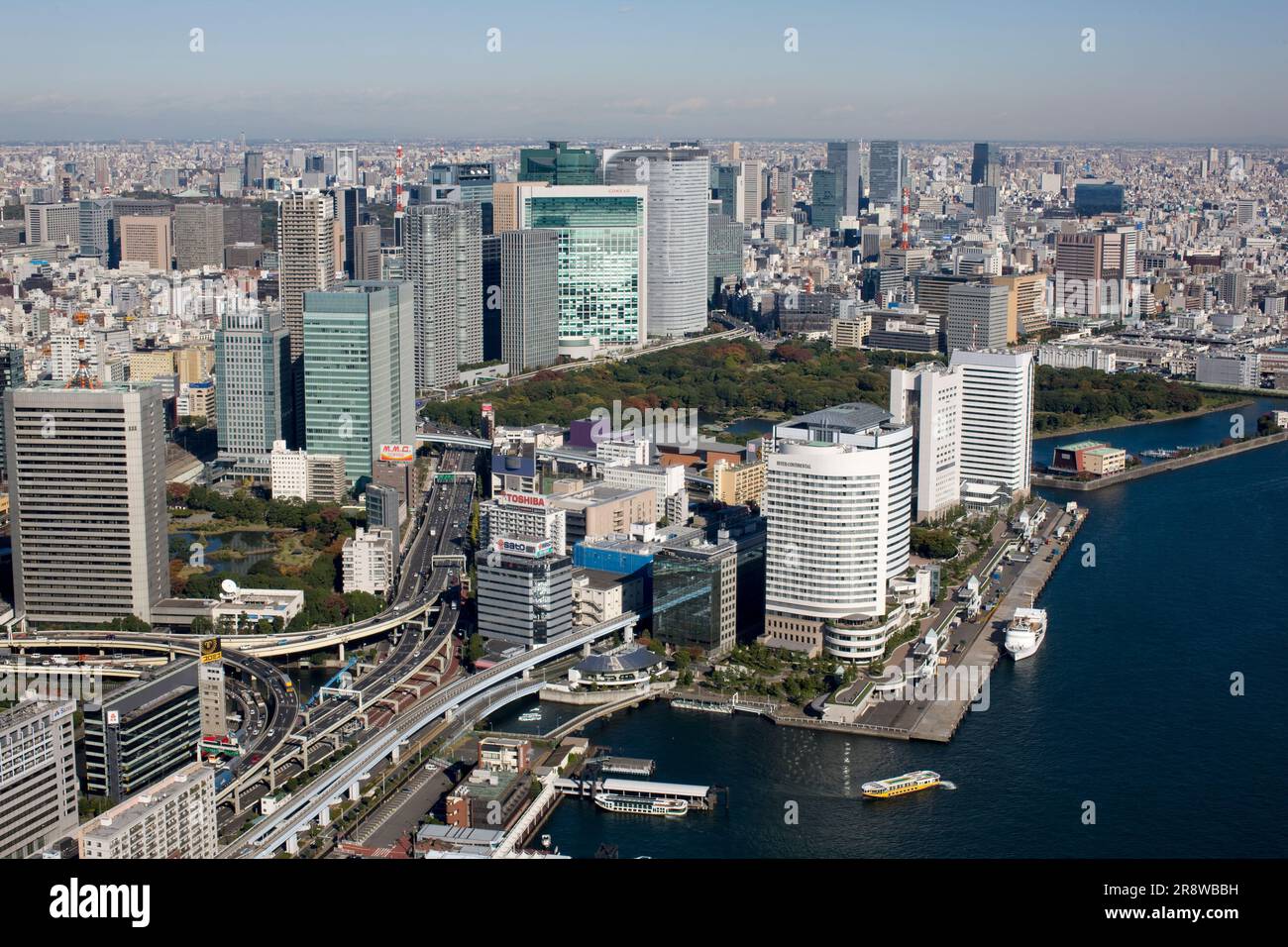 Takeshiba Pier, Hamarikyu und Shiodome Sio-Site Stockfoto
