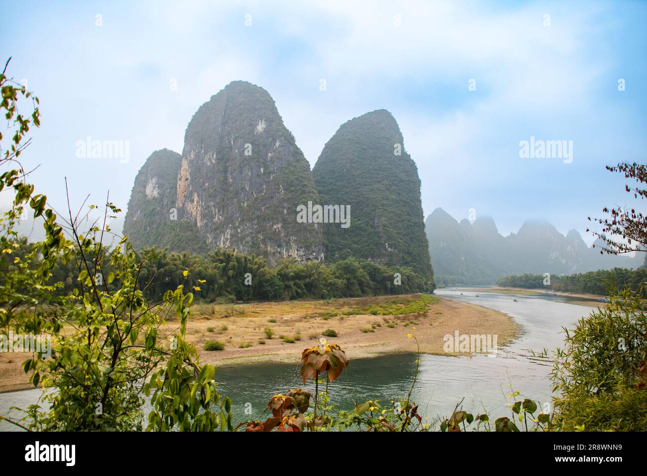 Yu Long River und Karst Berglandschaft in Yangshuo Guilin, China. H Stockfoto