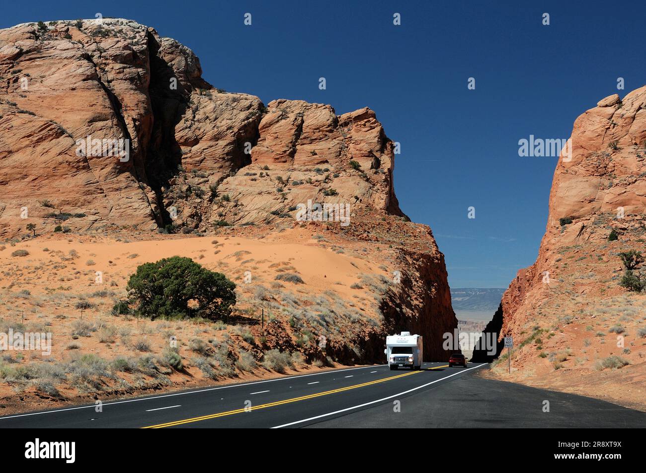 Wohnmobil auf dem Highway 89 in der Nähe von Page, Arizona, USA Stockfoto