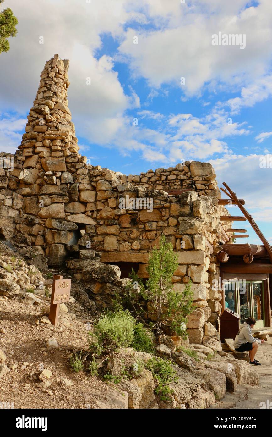 Das Reststeingebäude des Hermit am Ende des gepflasterten Bereichs am Südrand als Ruhegebiet Hermit Road Grand Canyon Arizona USA Stockfoto