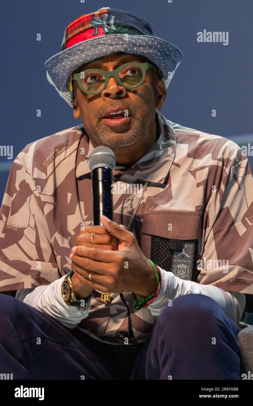 Cannes, Frankreich – Juni 23 2023: Spike Lee (Oscar-preisgekrönter Filmemacher, CEO DDB Spike Lee) nahm an der Bühne des Creative Maker of the Year Seminars: Spike Lee auf der Cannes Lions 2023 © ifnm Press Teil Stockfoto