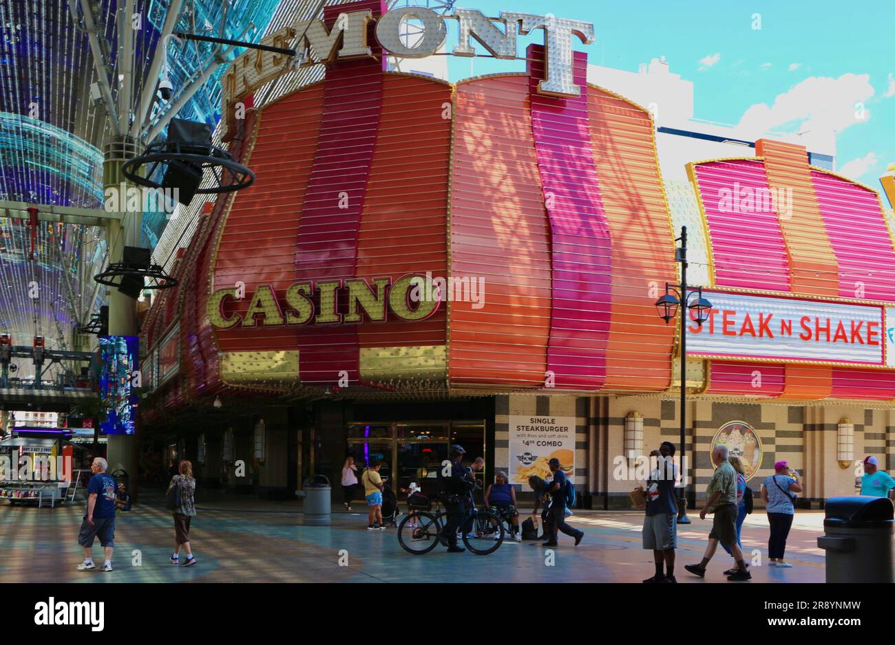 Eintritt zum Fremont Hotel und Casino Fremont Street Experience 200 Fremont Street Downtown Las Vegas Nevada USA Stockfoto