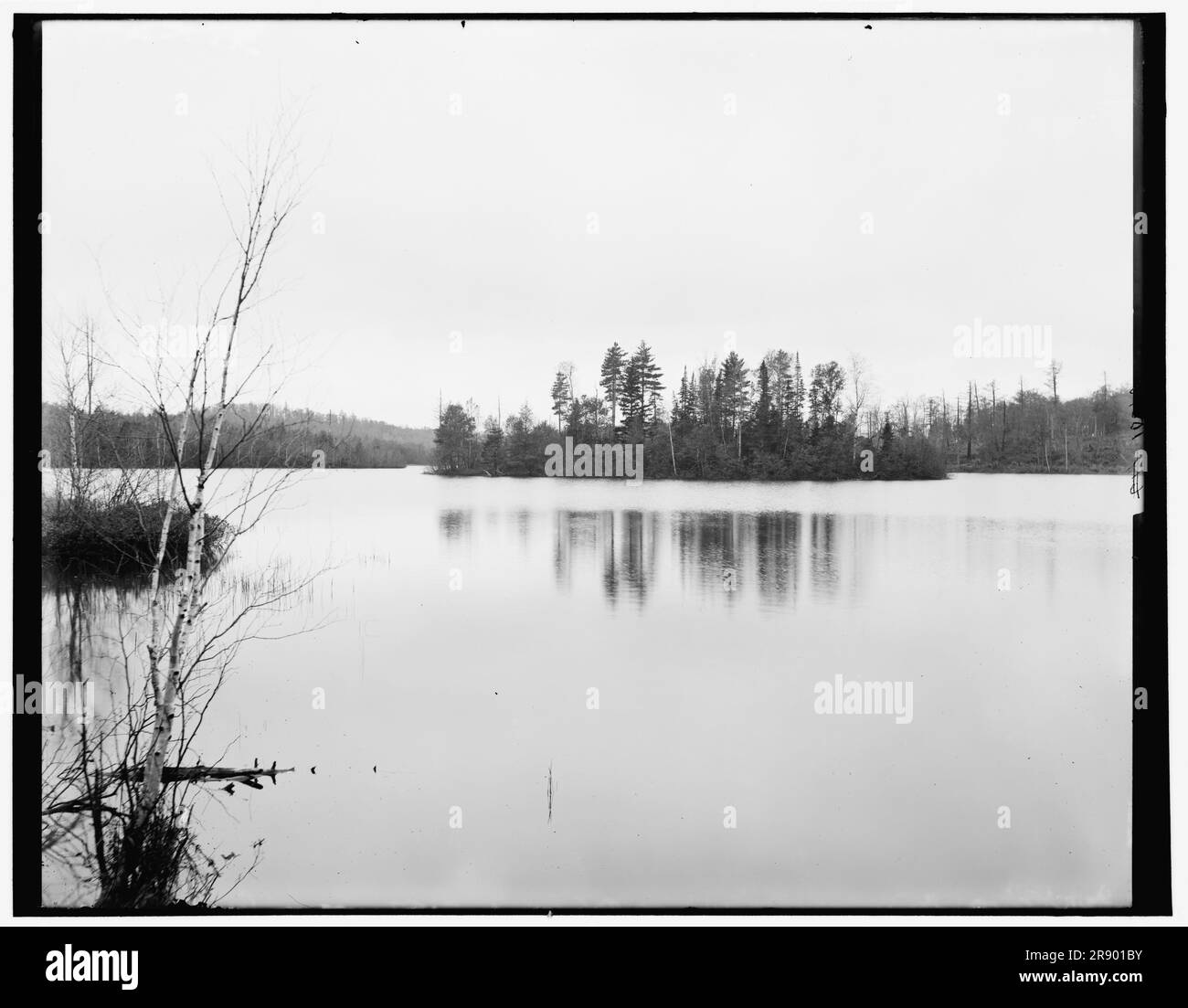 Island Lake, in der Nähe von Ishpeming, Michigan, c1898. Stockfoto