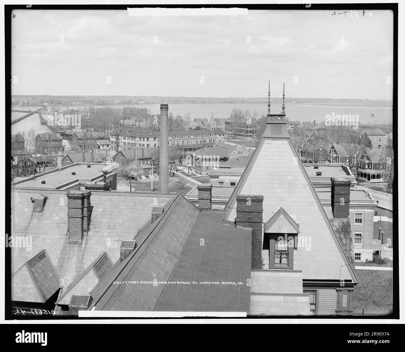 Fort Monroe und Eingang zu Hampton Roads, Virginia, zwischen 1900 und 1915. Stockfoto