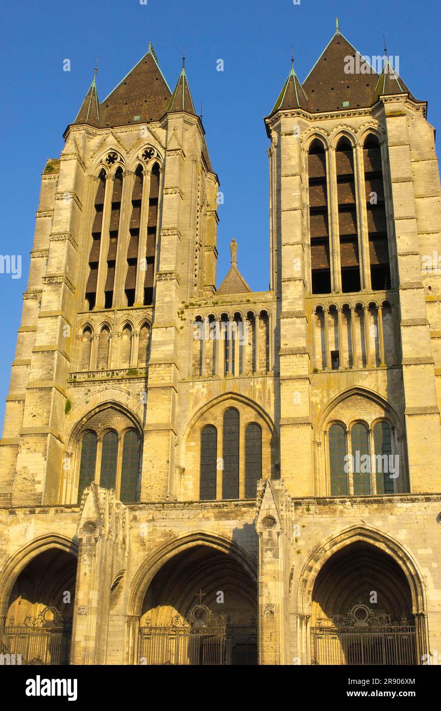 Noyon Cathedral, Cathedrale Notre-Dame de, Oise, Picardie, Frankreich, Europa Stockfoto