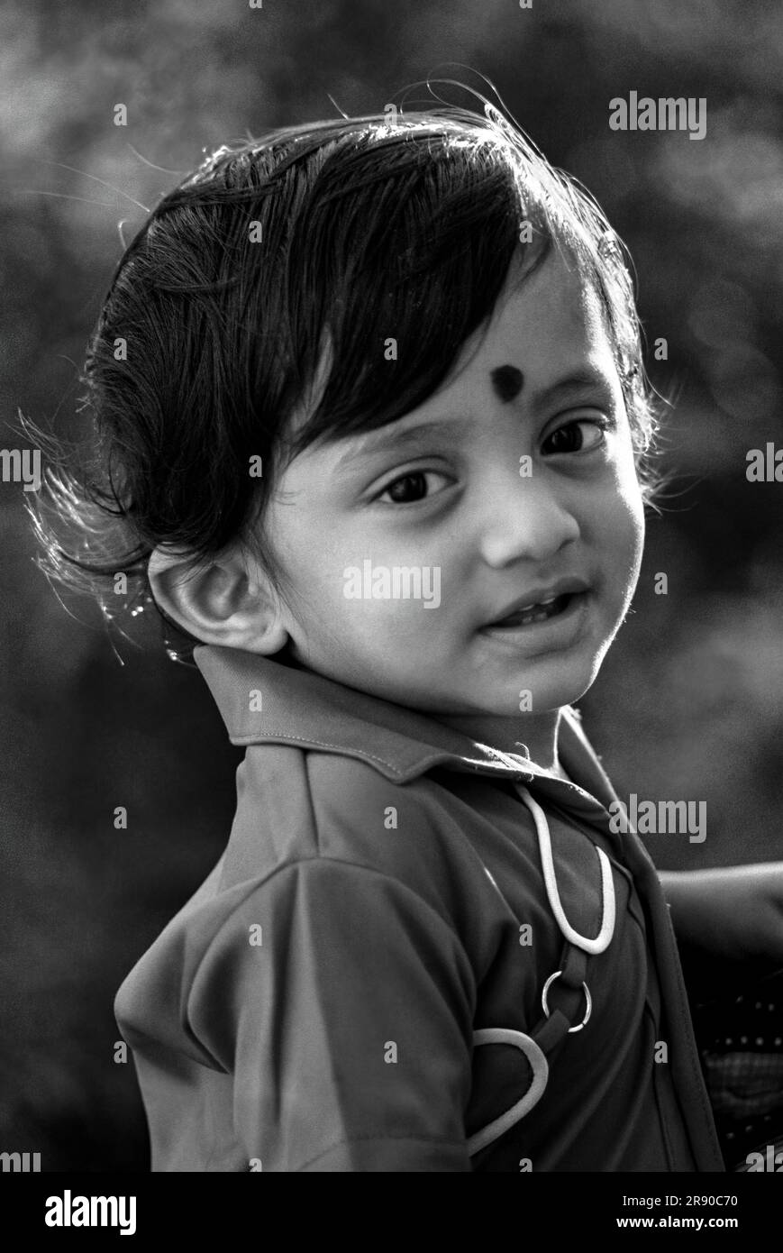 Zwei Jahre alter südindischer Junge, Tamil Nadu, Südindien, Indien, Asien Stockfoto