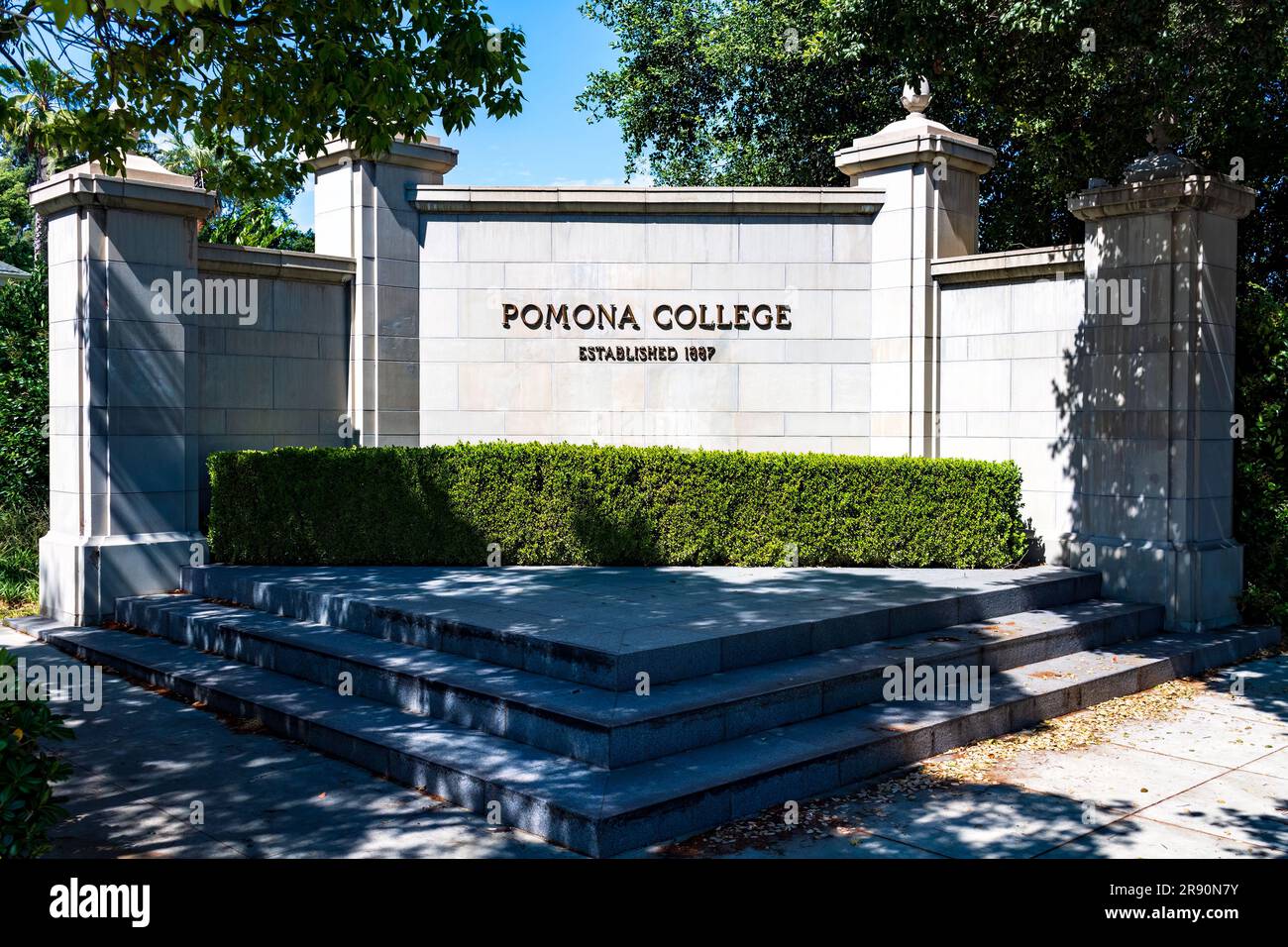 Claremont, Kalifornien – 21. Juni 2023: Das Pomona College, eine führende Hochschule der Geisteswissenschaften in den USA, ist ein New England-ähnliches College in Südkalifornien. Stockfoto