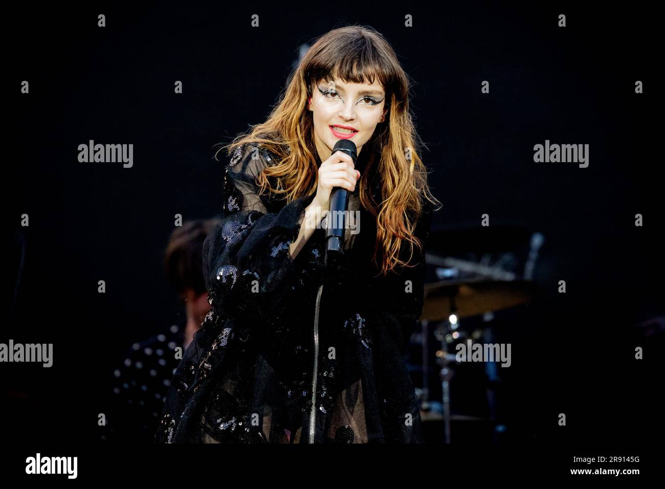 Neapel Italien 21. Juni 2023 Chvrches - Coldplay Eröffnung - live im Diego Armando Maradona Stadion © Andrea Ripamonti / Alamy Stockfoto