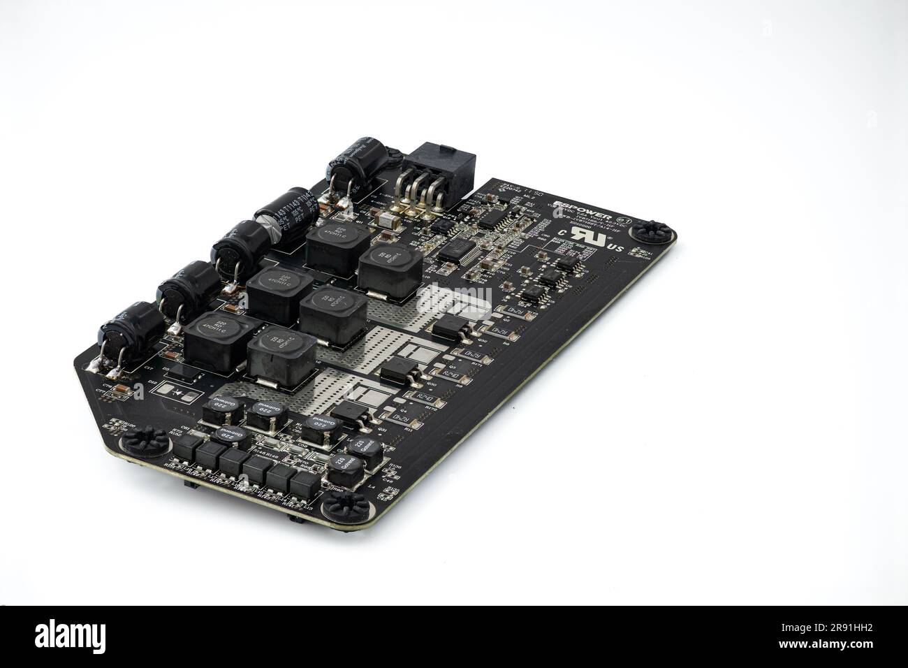 Leiterplatte eines alten Computers, isoliert auf weißem Hintergrund. Stockfoto