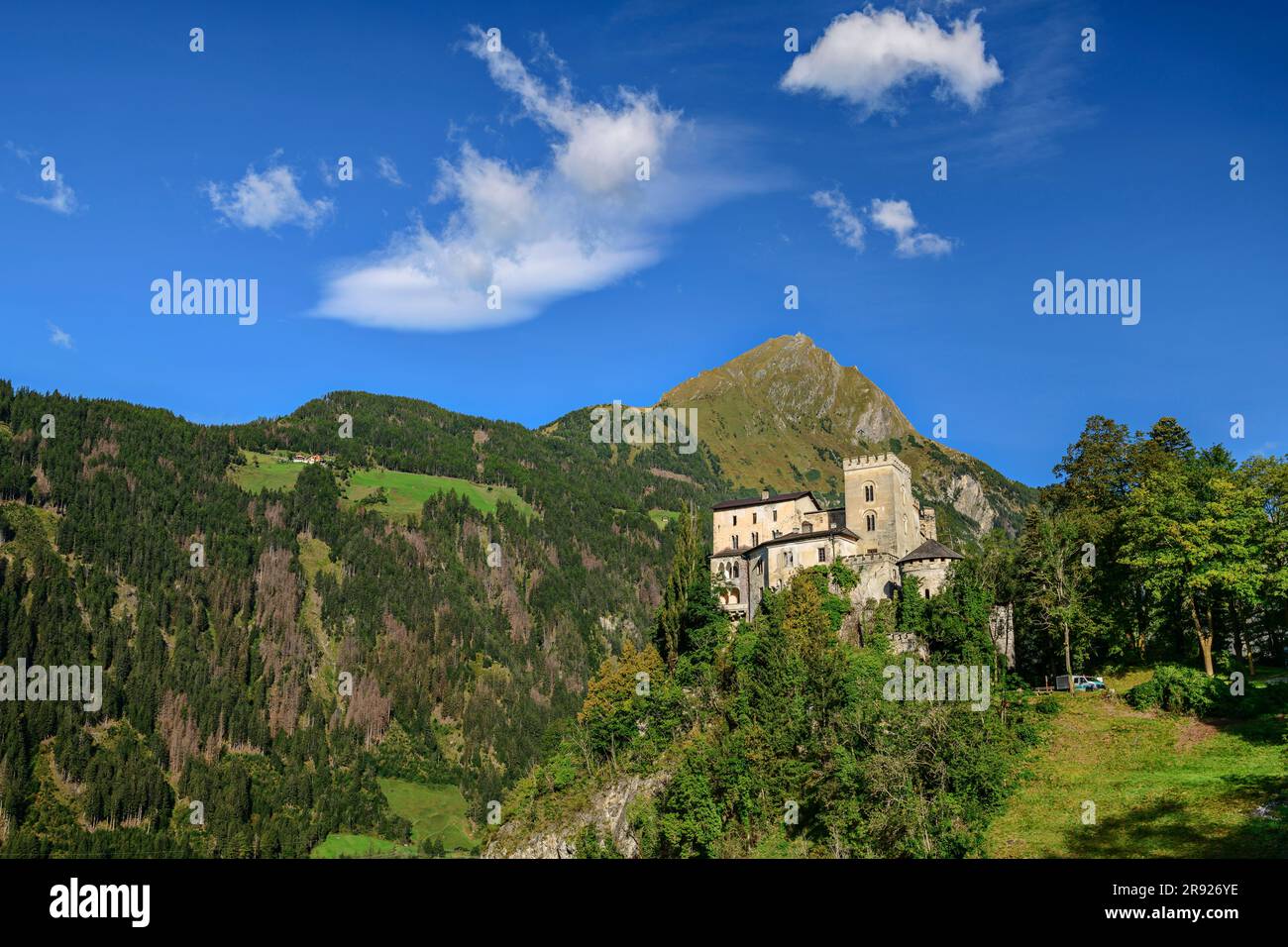 Schloss Weissenstein in der Glockner Bergkette, Tirol, Österreich Stockfoto